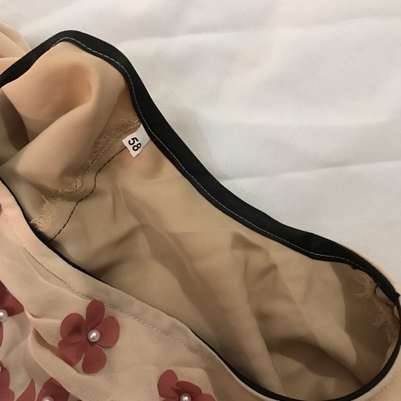 Dress - Picture 7 of 8